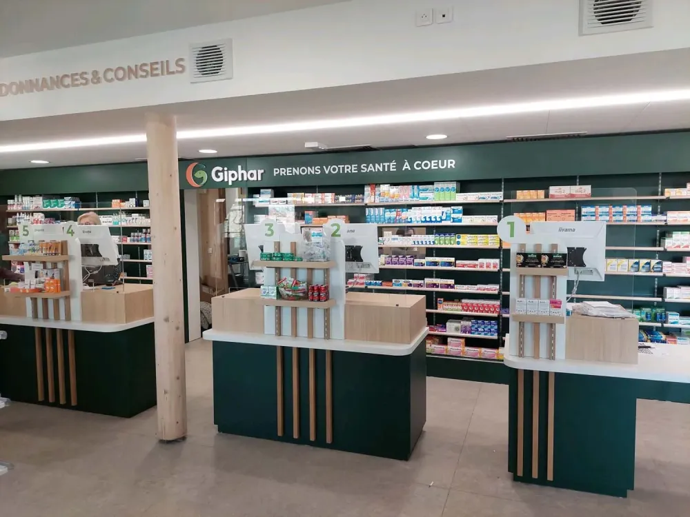 Plots de vente - Pharmacie - Fabrication sur mesure - Villeinnes sur Seine - ACOM agencement